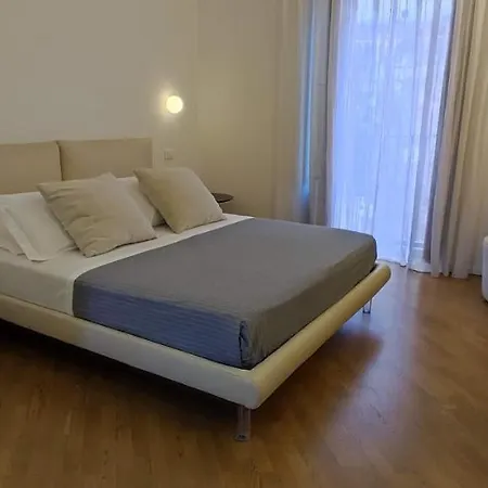 Stella Casabono